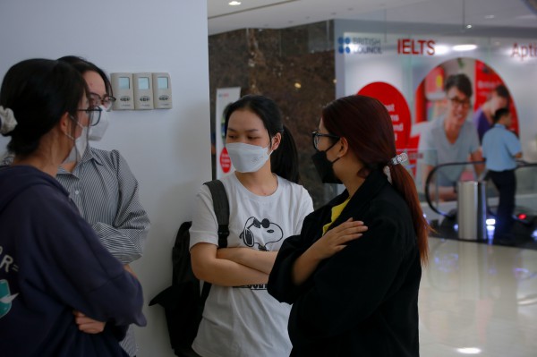 Liên quan việc cấp chứng chỉ Aptis: Hơn 800 sinh viên chưa biết giải quyết ra sao