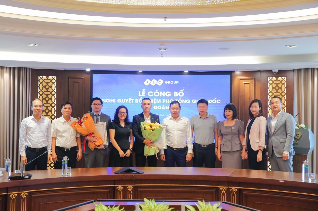 Thêm ba lãnh đạo của FLC xin từ nhiệm Thêm ba lãnh đạo của FLC xin từ nhiệm