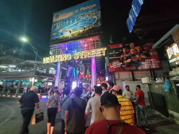 Vì sao tour Việt đi Thái ‘rẻ bèo’?