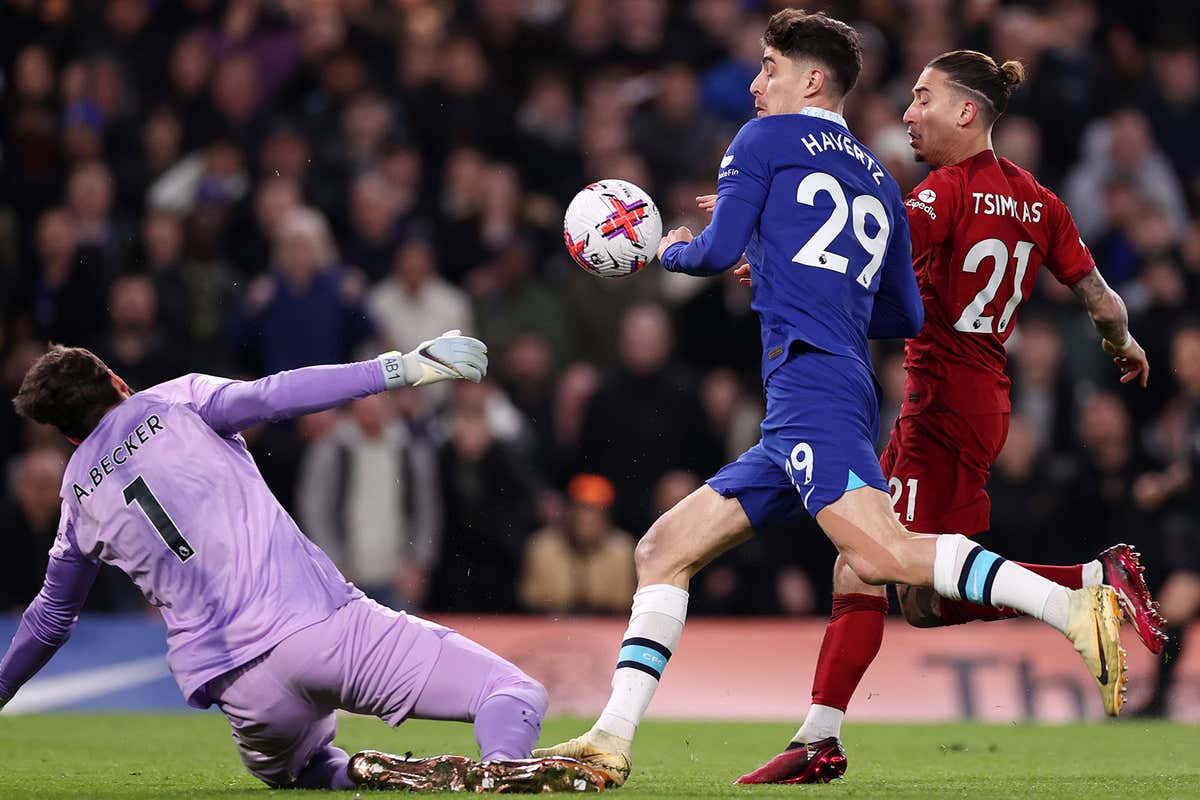 Đá bù vòng 8 Ngoại hạng Anh: Chelsea và Liverpool bất phân thắng bại