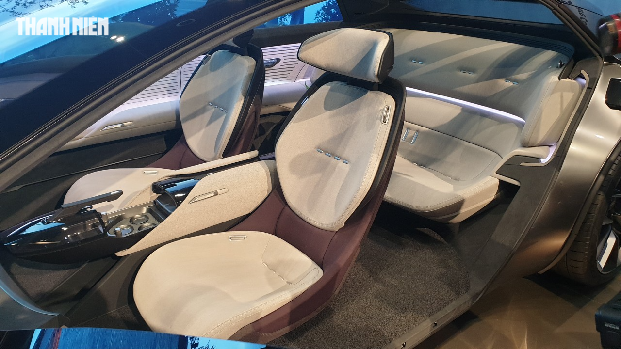 Cận cảnh Audi Grandsphere Concept, xe tương lai có một không hai trên thế giới Cận cảnh Audi Grandsphere Concept, xe tương lai có một không hai trên thế giới