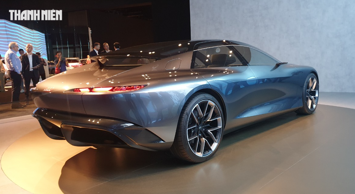 Cận cảnh Audi Grandsphere Concept, xe tương lai có một không hai trên thế giới Cận cảnh Audi Grandsphere Concept, xe tương lai có một không hai trên thế giới