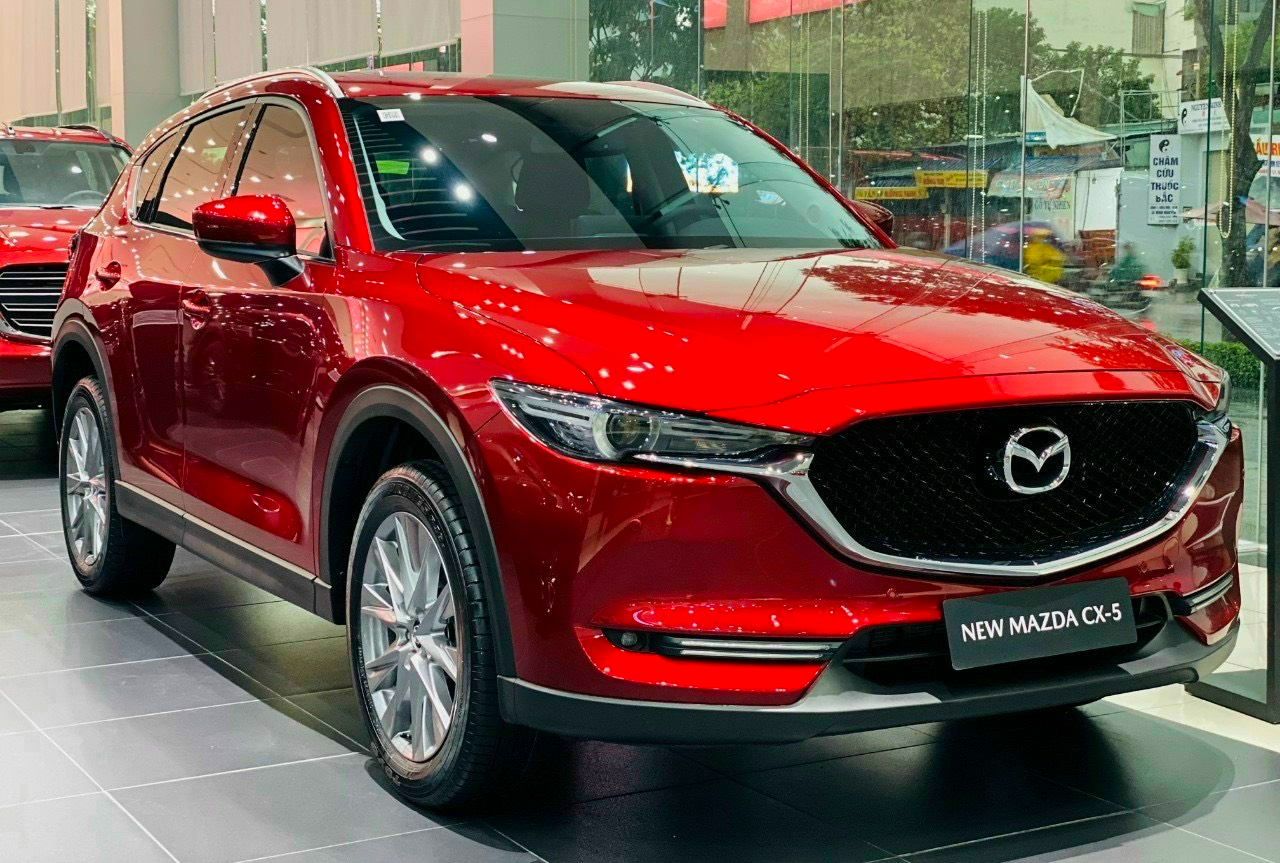 5 mẫu ô tô 5 - 7 chỗ giảm giá cả trăm triệu đồng tại Việt Nam