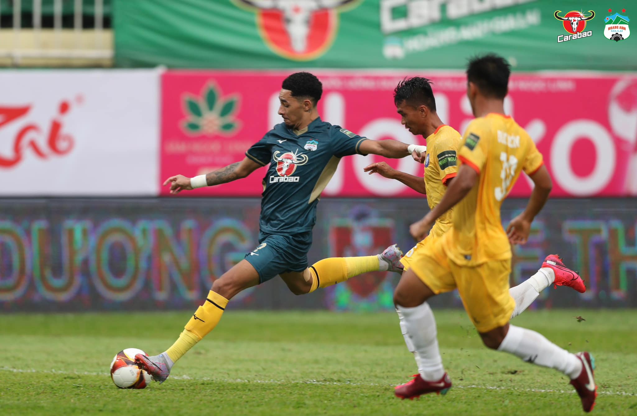 Vòng 6 V.League - Hoàng Anh Gia Lai bị Khánh Hòa cầm chân ngay trên sân nhà