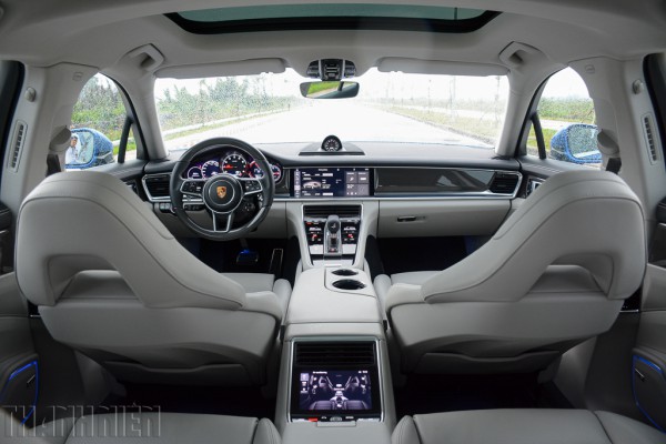 Triệu hồi gần 330 xe Porsche Panamera dính lỗi hệ thống sưởi khoang lái Triệu hồi gần 330 xe Porsche Panamera dính lỗi hệ thống sưởi khoang lái
