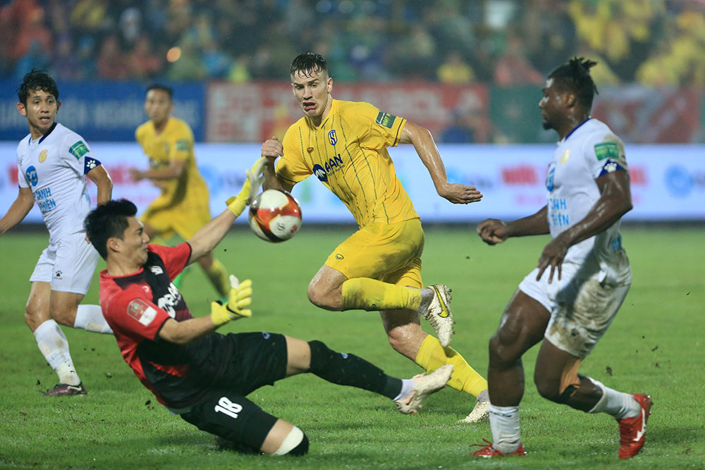 Vòng 6 V.League - Thắng tối thiểu SLNA, Thép Xanh Nam Định tạm chiếm ngôi đầu Vòng 6 V.League - Thắng tối thiểu SLNA, Thép Xanh Nam Định tạm chiếm ngôi đầu