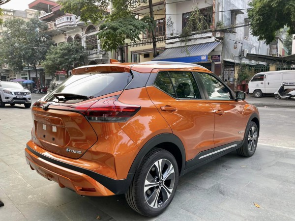 Nissan Kicks giảm gần 100 triệu đồng, giá ngang Hyundai Creta tại Việt Nam Nissan Kicks giảm gần 100 triệu đồng, giá ngang Hyundai Creta tại Việt Nam
