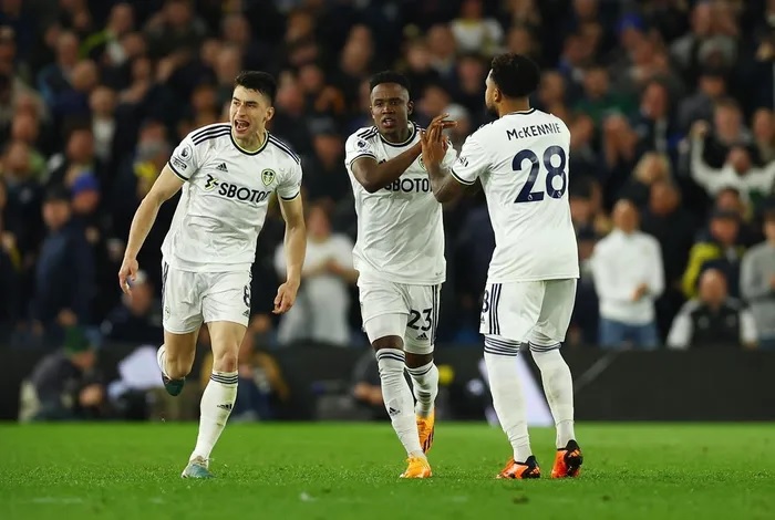Liverpool thắng đậm Leeds United bằng tỉ số 1 set tennis Liverpool thắng đậm Leeds United bằng tỉ số 1 set tennis