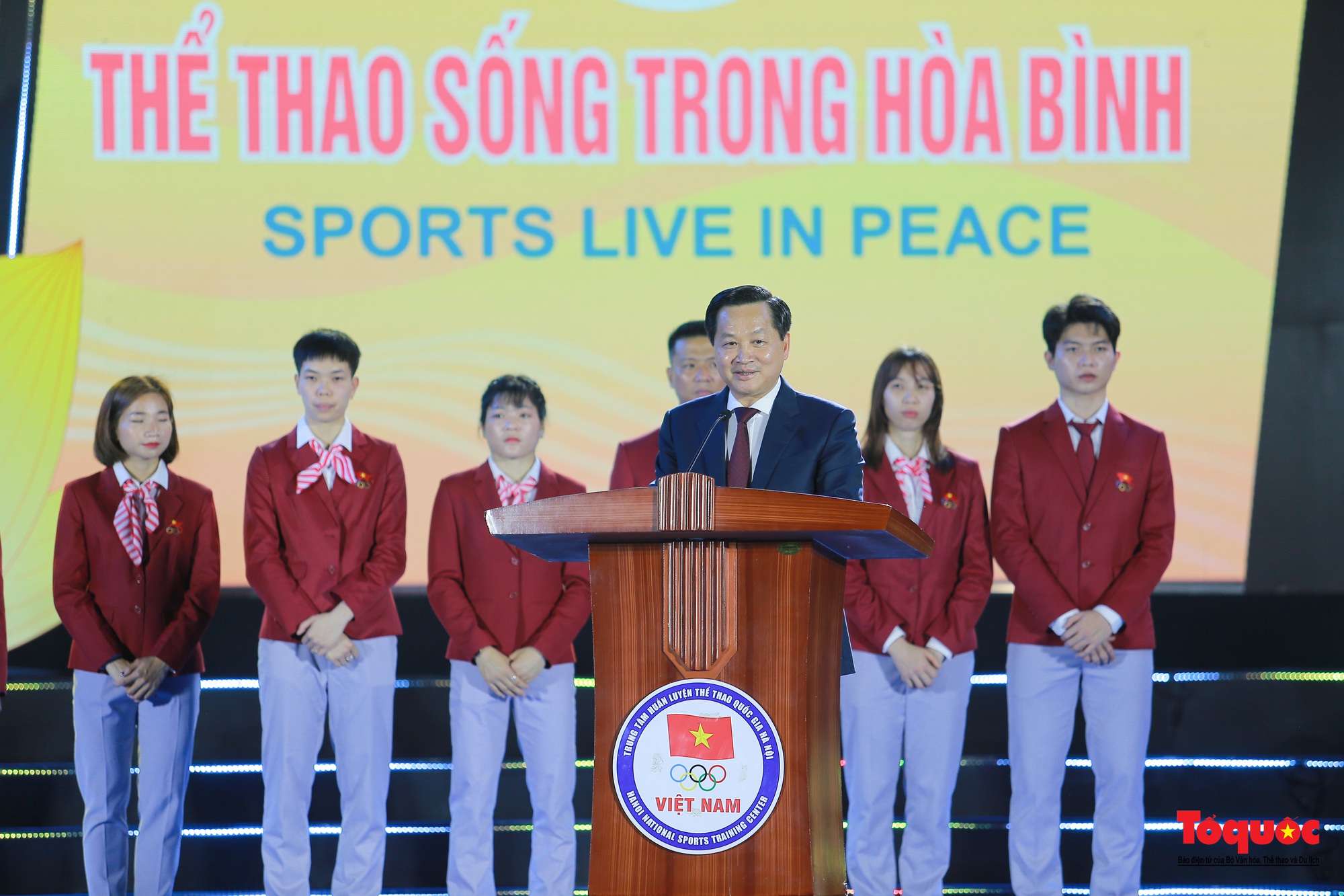 Khí thế hào hùng tại Lễ xuất quân đoàn TTVN dự SEA Games 32 - Ảnh 12. Khí thế hào hùng tại Lễ xuất quân đoàn TTVN dự SEA Games 32 - Ảnh 12.