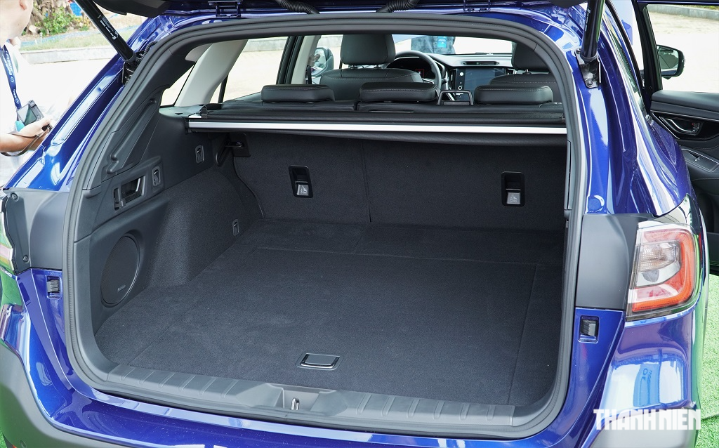 Subaru Outback 2023 cải tiến nhẹ, giá 2,099 tỉ đồng tại Việt Nam Subaru Outback 2023 cải tiến nhẹ, giá 2,099 tỉ đồng tại Việt Nam