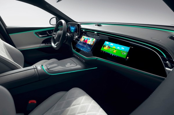 Mercedes E-Class 2024 có thiết kế gây tranh cãi Mercedes E-Class 2024 có thiết kế gây tranh cãi