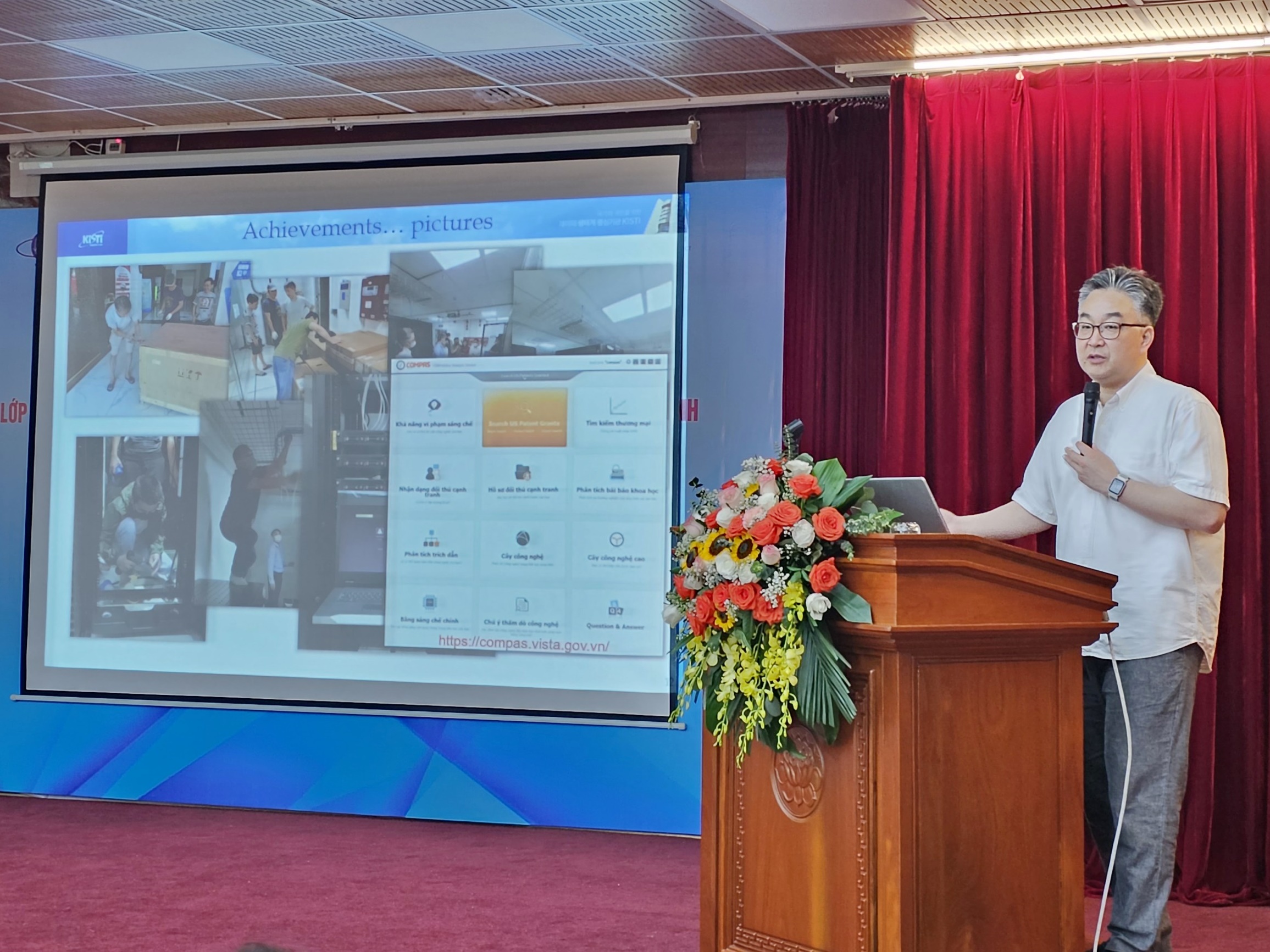 V-COMPAS: Công cụ giúp nâng cao năng lực hoạch định chiến lược nghiên cứu và phát triển V-COMPAS: Công cụ giúp nâng cao năng lực hoạch định chiến lược nghiên cứu và phát triển