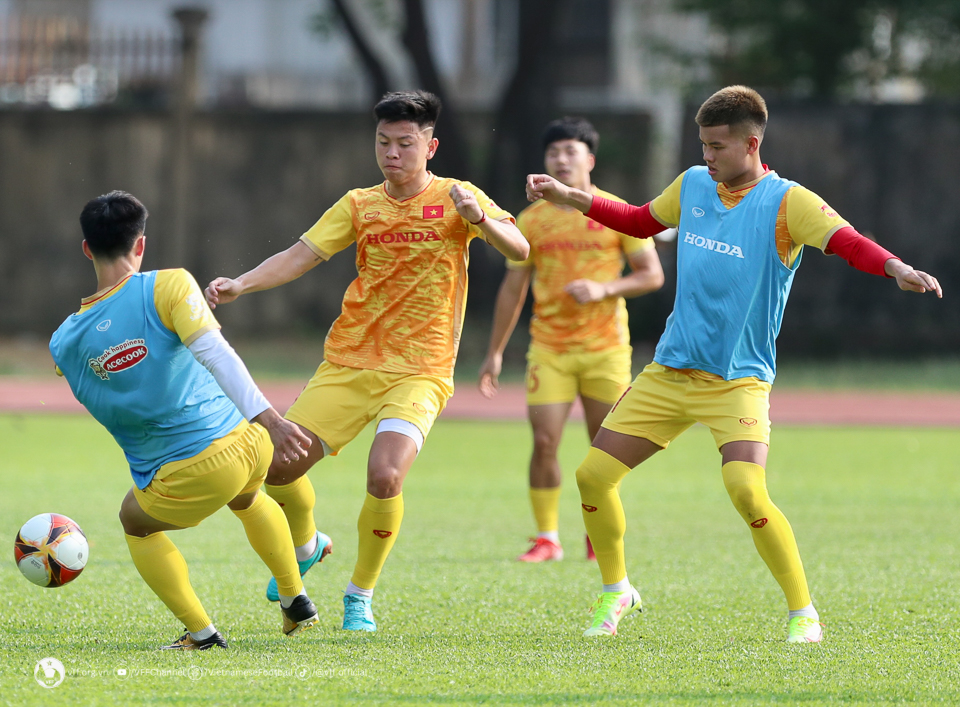 U22 Việt Nam tập kín trước ngày chốt danh sách dự SEA Games 32