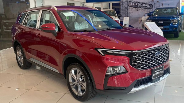 Crossover cỡ trung: Honda CR-V mất vị thế, Mazda CX-5 và Ford Territory Crossover cỡ trung: Honda CR-V mất vị thế, Mazda CX-5 và Ford Territory