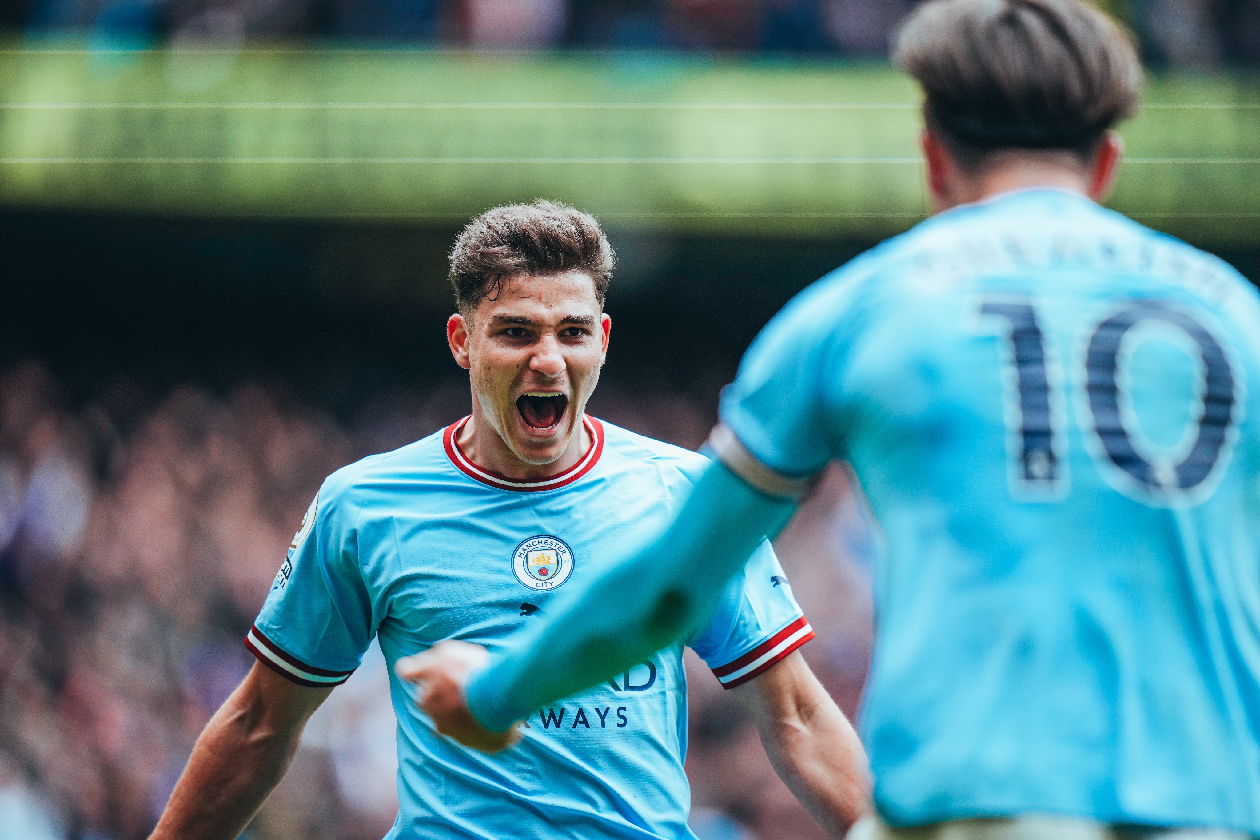 Man City dễ dàng đánh bại Liverpool tại Etihad