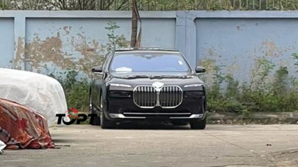 Ô tô điện BMW i7 lộ diện tại Việt Nam Ô tô điện BMW i7 lộ diện tại Việt Nam