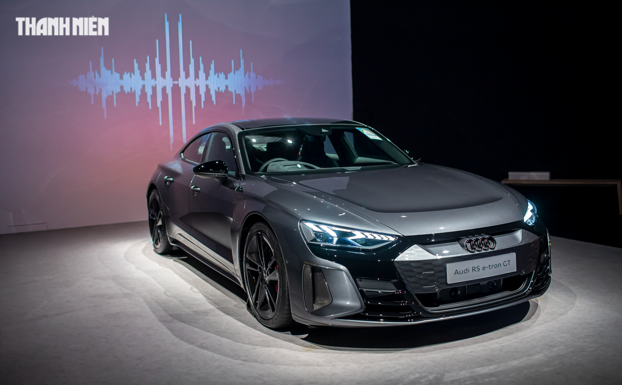 Xe điện hạng sang Audi RS e-tron GT về Việt Nam, giá 5,9 tỉ đồng Xe điện hạng sang Audi RS e-tron GT về Việt Nam, giá 5,9 tỉ đồng