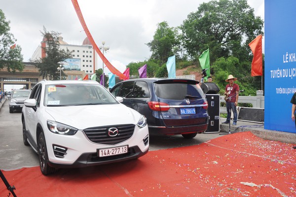 Sớm cho xe du lịch Trung Quốc tự lái được vào Quảng Ninh? Sớm cho xe du lịch Trung Quốc tự lái được vào Quảng Ninh?