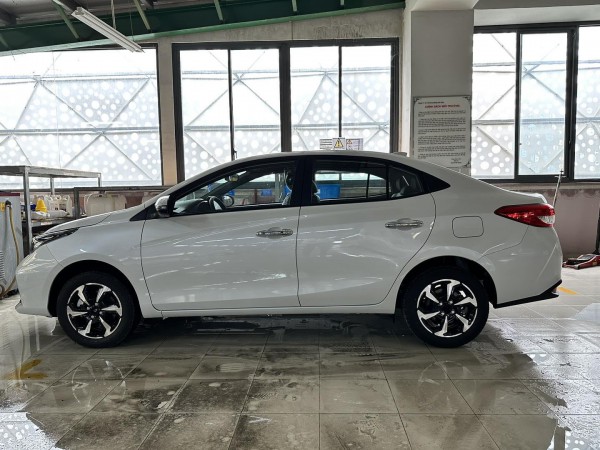 Toyota Vios 2023 ồ ạt về Việt Nam