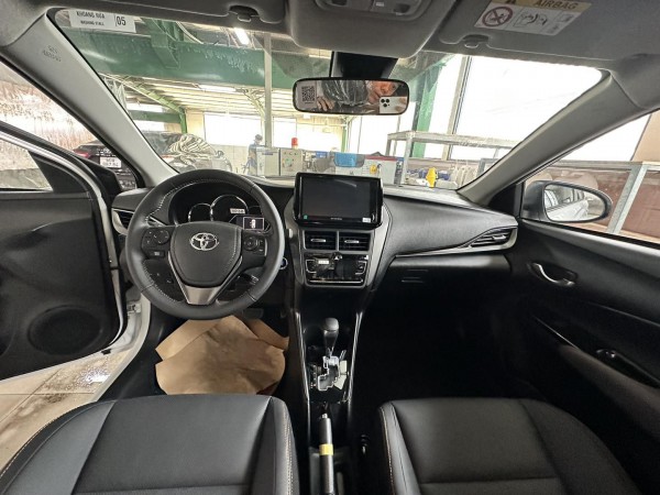 Toyota Vios 2023 ồ ạt về Việt Nam