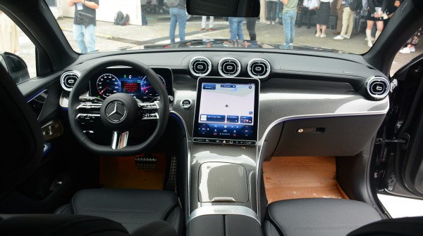 Mercedes GLC thế hệ mới lắp ráp tại Việt Nam, giá từ 2,299 tỉ đồng Mercedes GLC thế hệ mới lắp ráp tại Việt Nam, giá từ 2,299 tỉ đồng