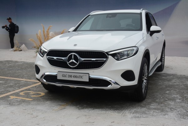 Mercedes GLC thế hệ mới lắp ráp tại Việt Nam, giá từ 2,299 tỉ đồng Mercedes GLC thế hệ mới lắp ráp tại Việt Nam, giá từ 2,299 tỉ đồng