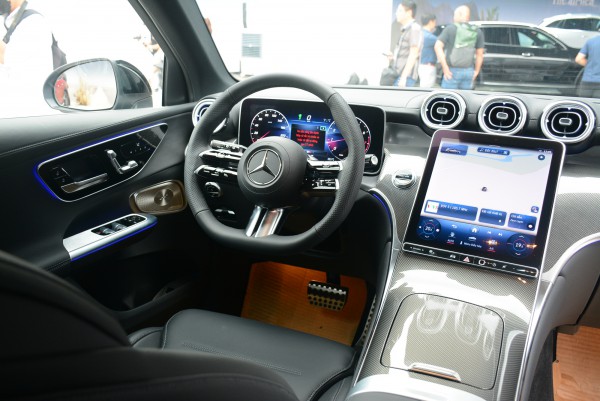 Mercedes GLC thế hệ mới lắp ráp tại Việt Nam, giá từ 2,299 tỉ đồng Mercedes GLC thế hệ mới lắp ráp tại Việt Nam, giá từ 2,299 tỉ đồng