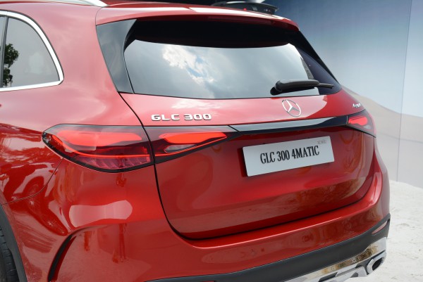 Mercedes GLC thế hệ mới lắp ráp tại Việt Nam, giá từ 2,299 tỉ đồng Mercedes GLC thế hệ mới lắp ráp tại Việt Nam, giá từ 2,299 tỉ đồng