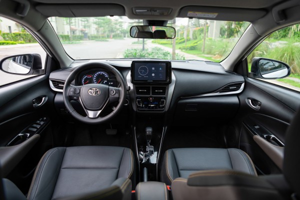 Toyota Vios mới mà cũ, có đủ sức hấp dẫn để đòi lại ngôi vương doanh số?