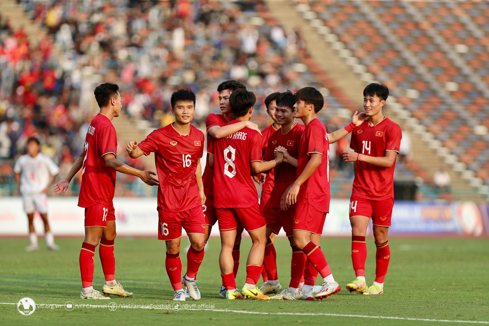 HLV Philippe Troussier: “Trận cuối cùng ở SEA Games 32 cũng là trận đầu tiên của hành trình mới” HLV Philippe Troussier: “Trận cuối cùng ở SEA Games 32 cũng là trận đầu tiên của hành trình mới”