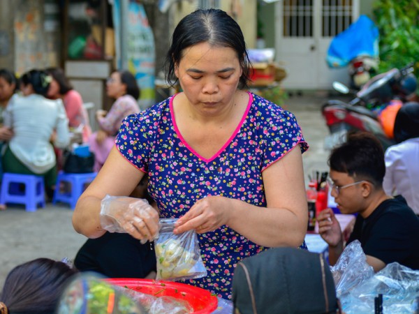 Độc đáo quán bánh chay đậm vị Huế chỉ bán 2 ngày ở Đà thành