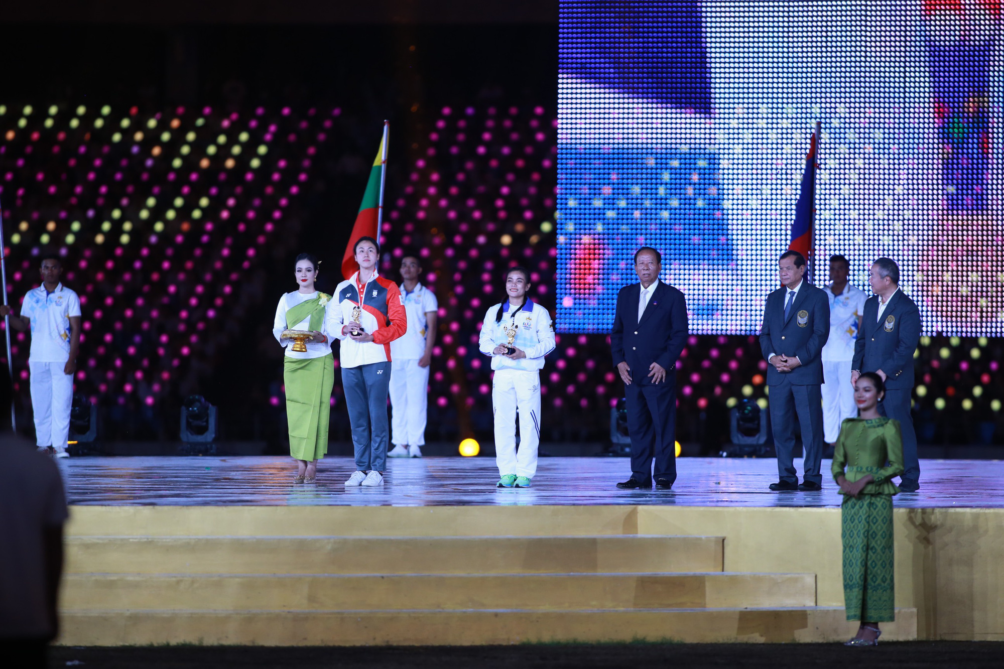 Lễ bế mạc SEA Games 32: Lời chia tay hoành tráng, nhiều ý nghĩa