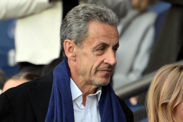 Cựu Tổng thống Pháp Nicolas Sarkozy bị kết án 3 năm tù Cựu Tổng thống Pháp Nicolas Sarkozy bị kết án 3 năm tù