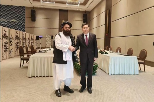 Trung Quốc sẵn sàng giúp Afghanistan thiết lập hòa bình và ổn định Trung Quốc sẵn sàng giúp Afghanistan thiết lập hòa bình và ổn định