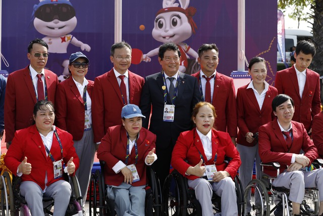 Đoàn Thể thao Người khuyết tật Việt Nam tham dự lễ Thượng cờ ASEAN PARA Games 12 - Ảnh 2.