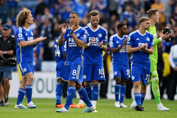 Leicester City chia tay 7 cầu thủ sau khi rớt hạng
