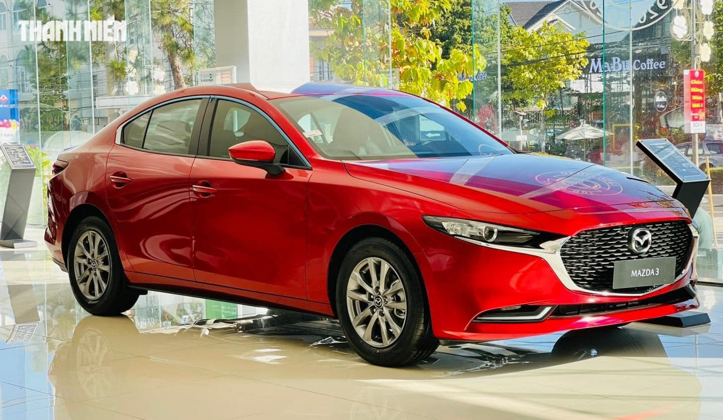 Doanh số tăng 2 xe, Mazda3 vẫn dẫn đầu phân khúc sedan hạng C tại Việt Nam