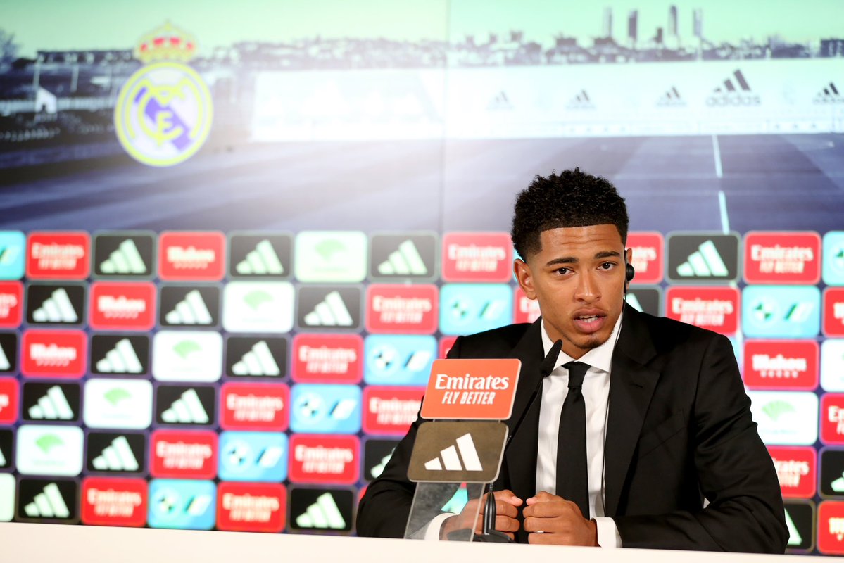 Jude Bellingham chính thức ra mắt Real Madrid Jude Bellingham chính thức ra mắt Real Madrid