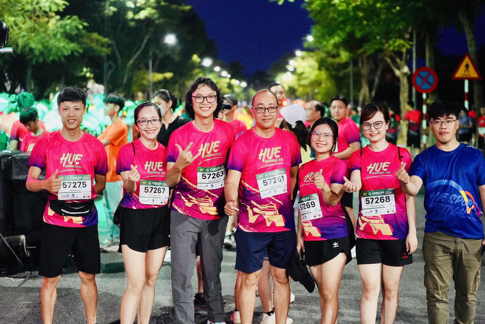 Hàng nghìn vận động viên hào hứng tham gia Giải chạy Hue Half Marathon 2023 - Ảnh 3. Hàng nghìn vận động viên hào hứng tham gia Giải chạy Hue Half Marathon 2023 - Ảnh 3.