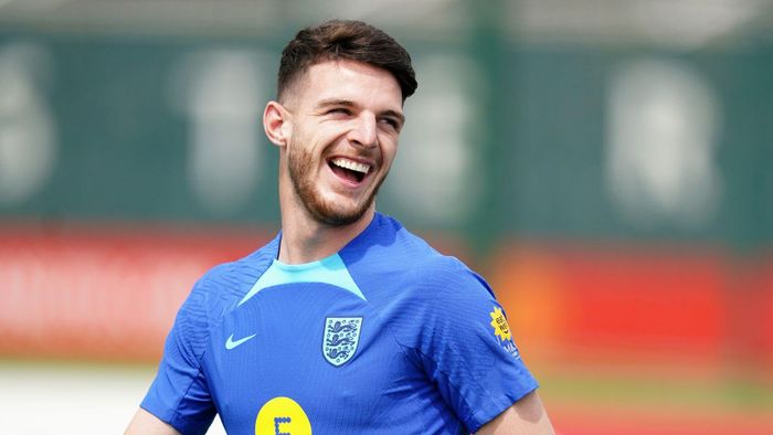 Man City ra giá 90 triệu bảng cho Declan Rice Man City ra giá 90 triệu bảng cho Declan Rice