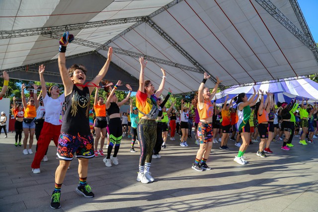 Sôi động Lễ hội Huế - Zumba Festival 2023 - Ảnh 2.