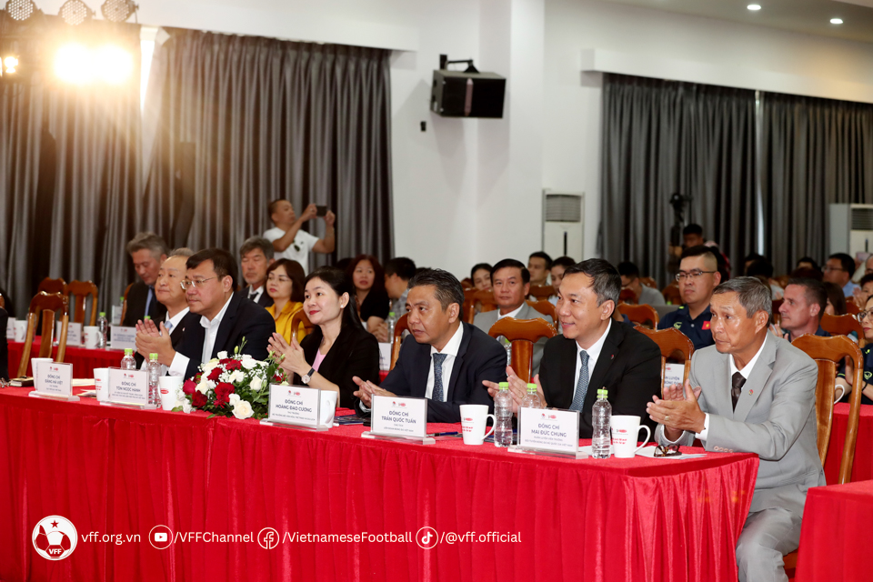 Lễ xuất quân ĐT nữ Việt Nam: Sẵn sàng hướng đến VCK Bóng đá nữ thế giới 2023 Lễ xuất quân ĐT nữ Việt Nam: Sẵn sàng hướng đến VCK Bóng đá nữ thế giới 2023