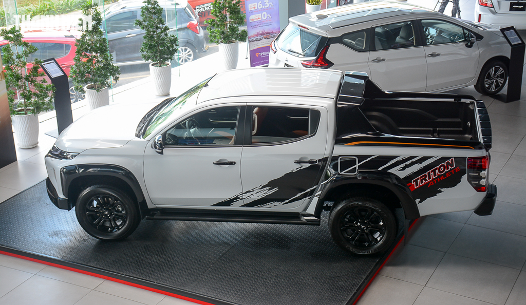 Không được giảm lệ phí trước bạ, Mitsubishi Triton 