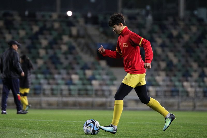 ĐT nữ Việt Nam tập buổi đầu tại Napier ĐT nữ Việt Nam tập buổi đầu tại Napier