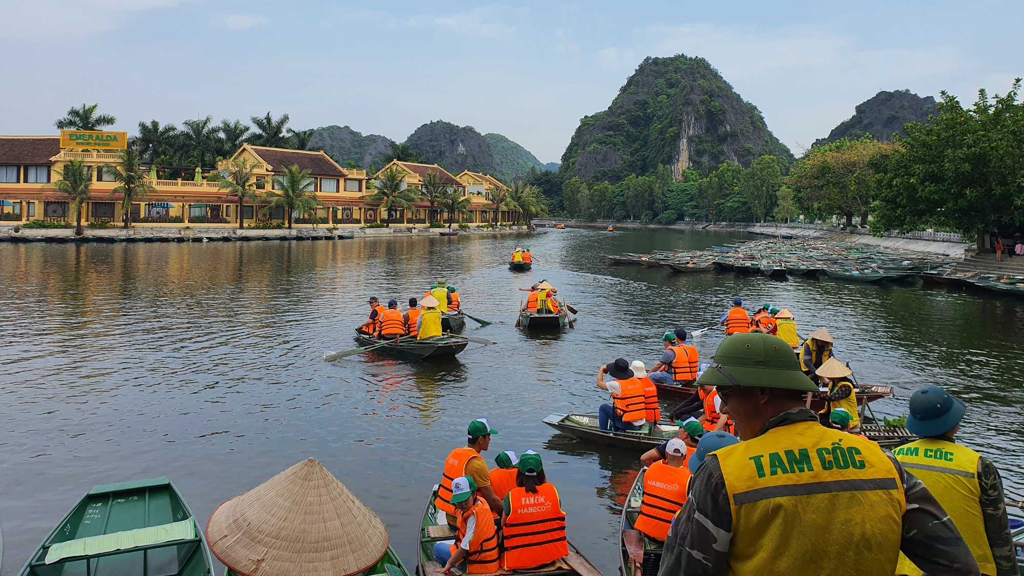 Khu du lịch Tam Cốc - Bích Động trước ngày đóng cửa