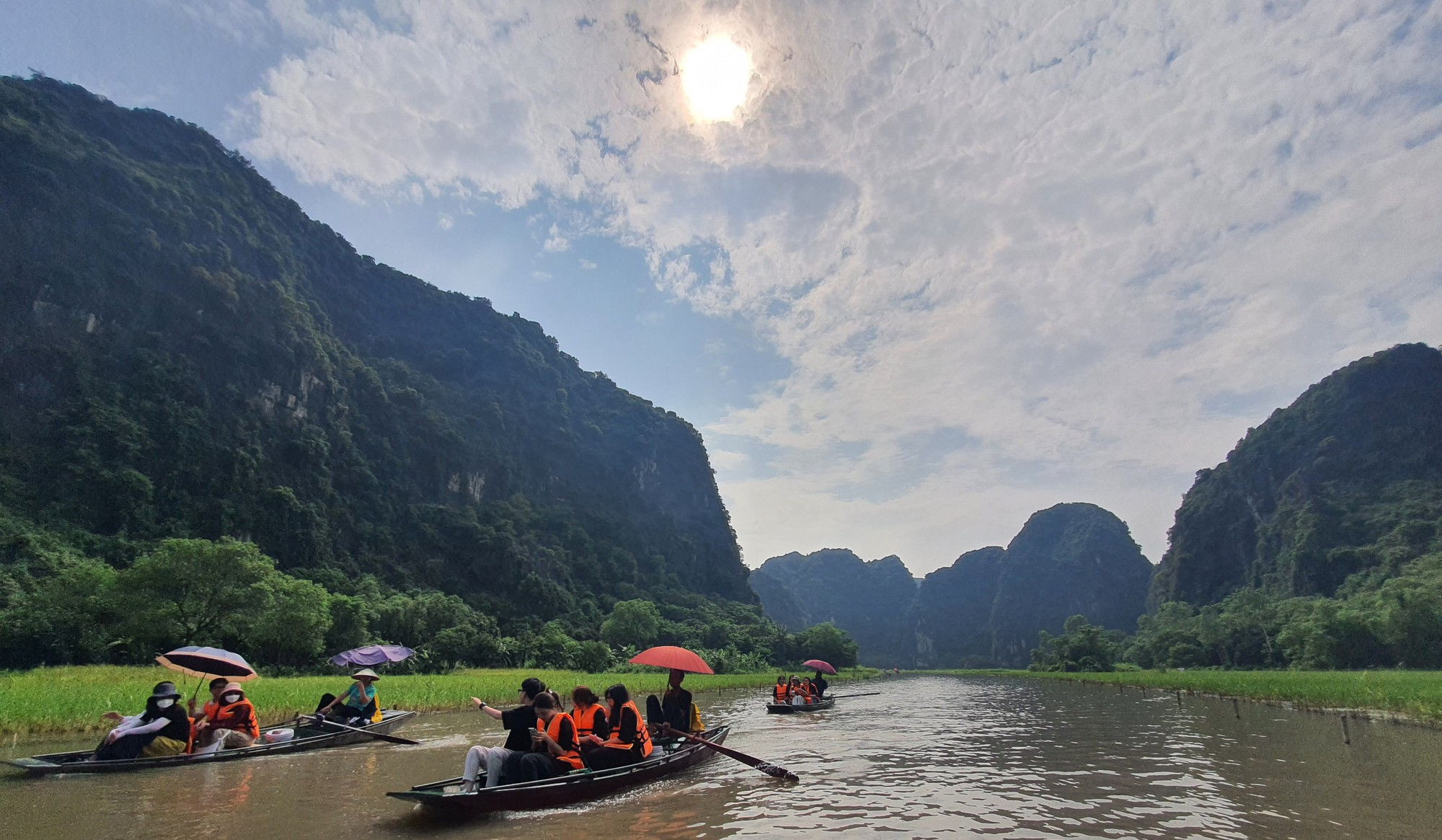 Khu du lịch Tam Cốc - Bích Động trước ngày đóng cửa