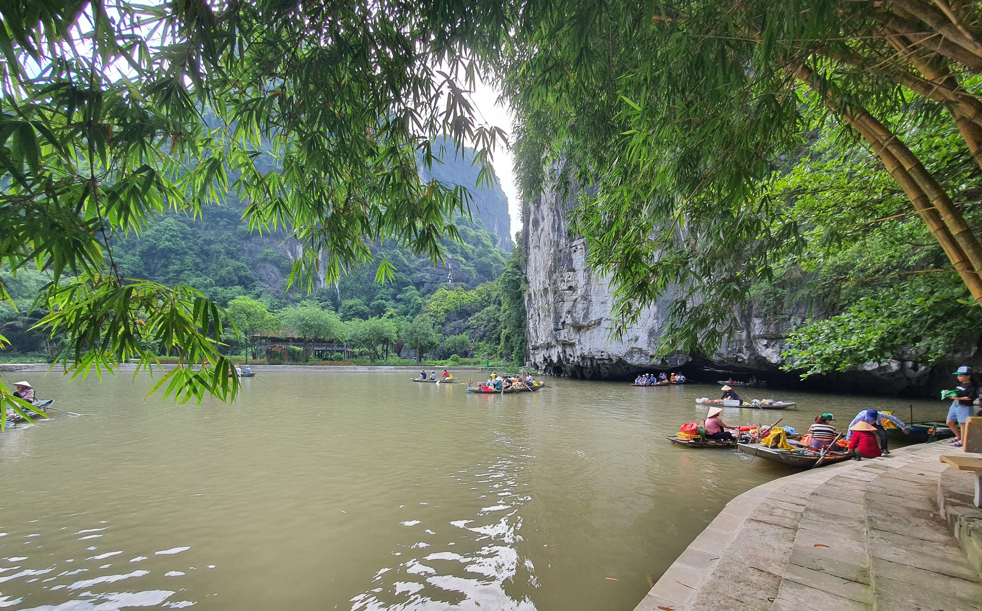 Khu du lịch Tam Cốc - Bích Động trước ngày đóng cửa