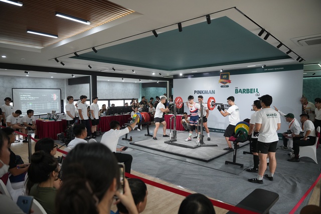 Khai mạc Giải Powerlifting Việt Nam 2023 - VPF Hanoi Qualifier 2023 tại Hà Nội - Ảnh 2. Khai mạc Giải Powerlifting Việt Nam 2023 - VPF Hanoi Qualifier 2023 tại Hà Nội - Ảnh 2.