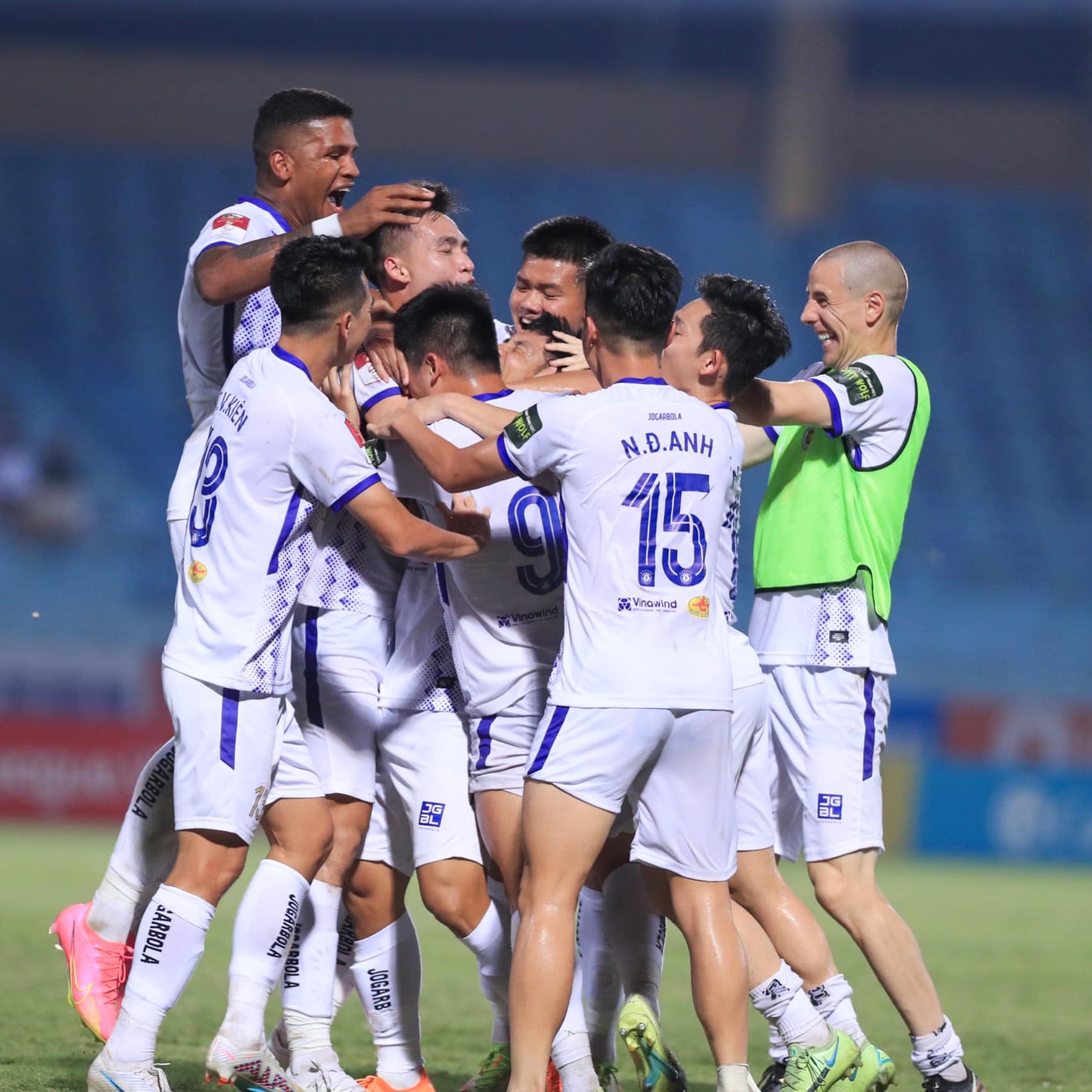 Đánh bại Topenland Bình Định, CLB Hà Nội vươn lên bằng điểm đội đầu bảng Công An Hà Nội - V.League 2023