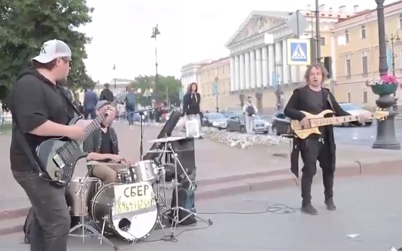 Âm nhạc đường phố - sức hút đặc biệt ở Saint Petersburg Âm nhạc đường phố - sức hút đặc biệt ở Saint Petersburg